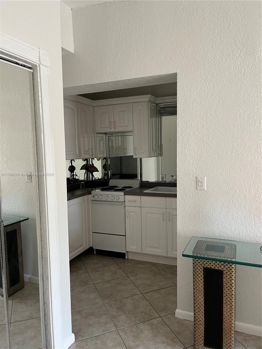 1040 NE 16th Ave, Fort Lauderdale, Florida image 21
