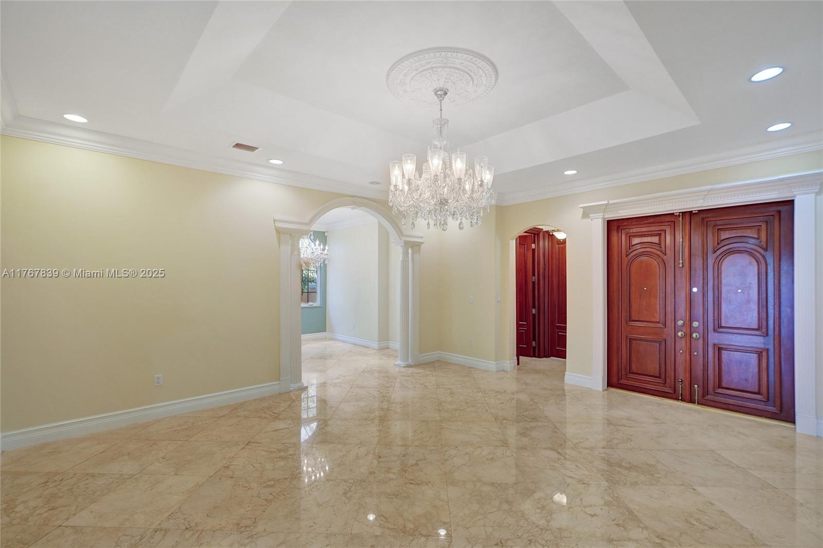 450 Esplanade Dr, Miami Springs, Florida image 3