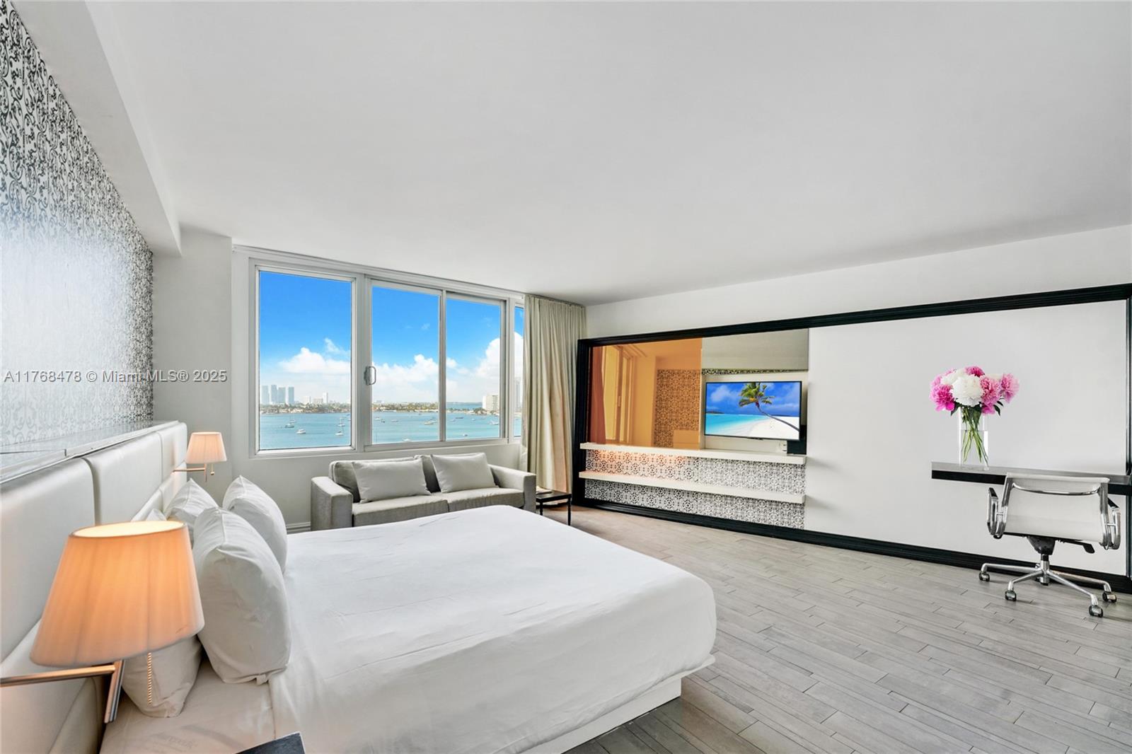 1100  West Ave #918 For Sale A11768478, FL