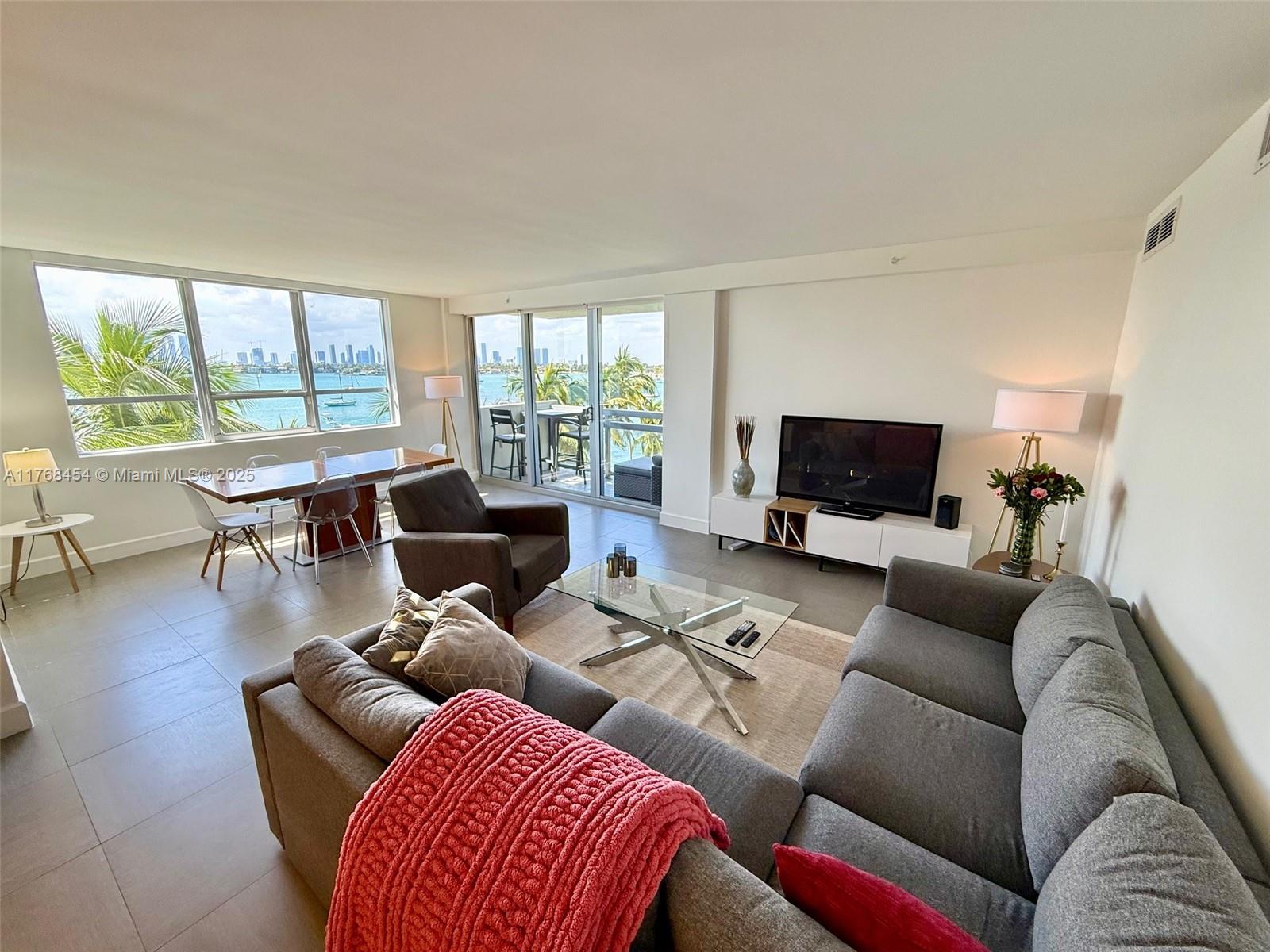 1500  Bay Rd #540S For Sale A11768454, FL