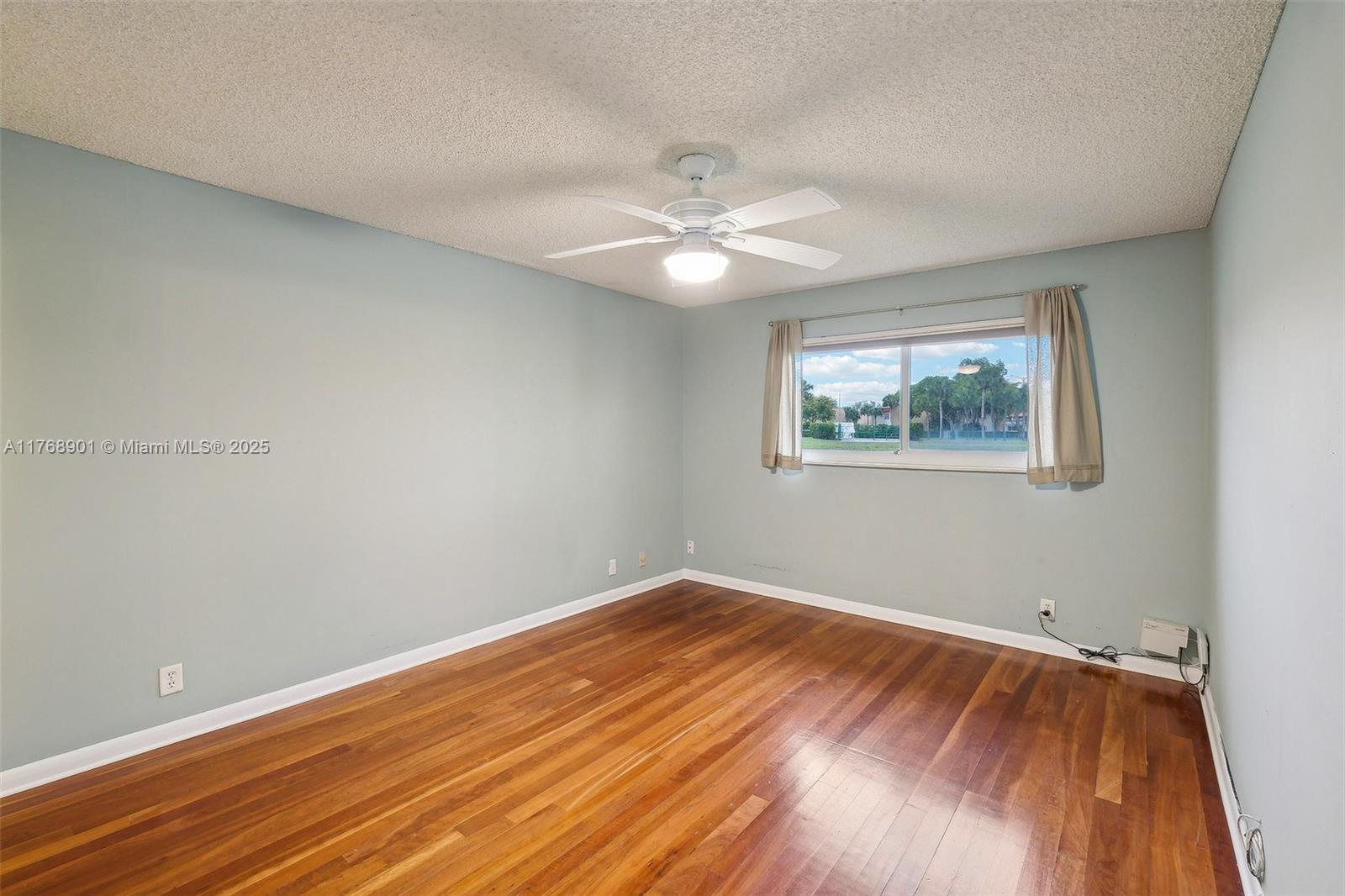 338 Lake Evelyn Dr, West Palm Beach, Florida image 23