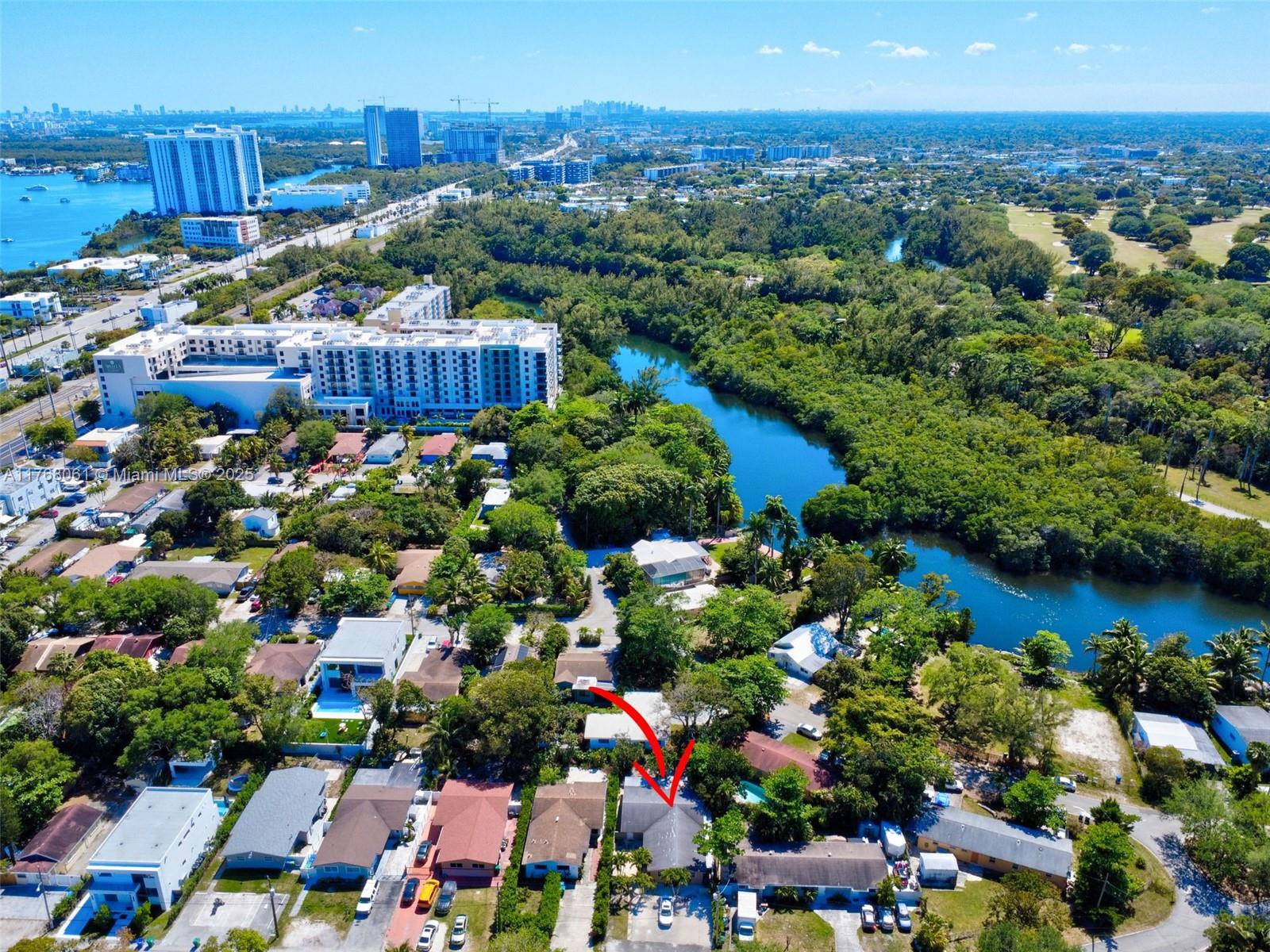 2470 NE 182nd Ter, North Miami Beach, Florida image 33