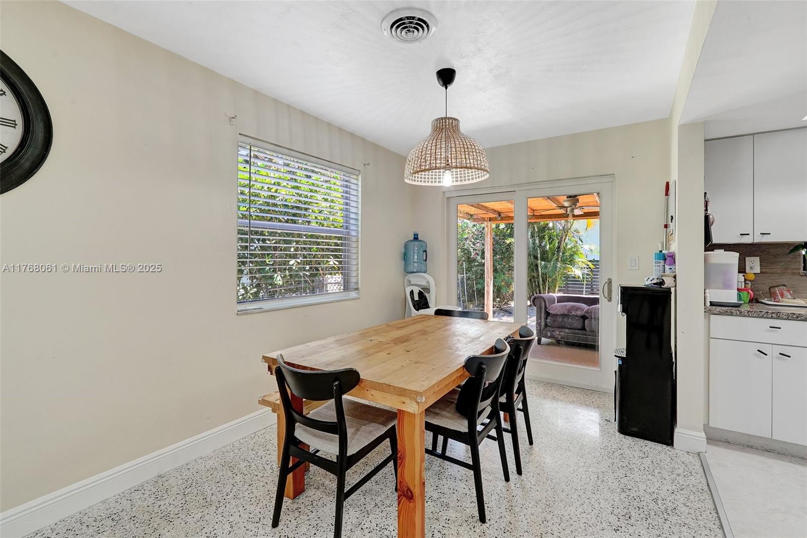 2470-2472 NE 182nd Ter, North Miami Beach, Florida image 9