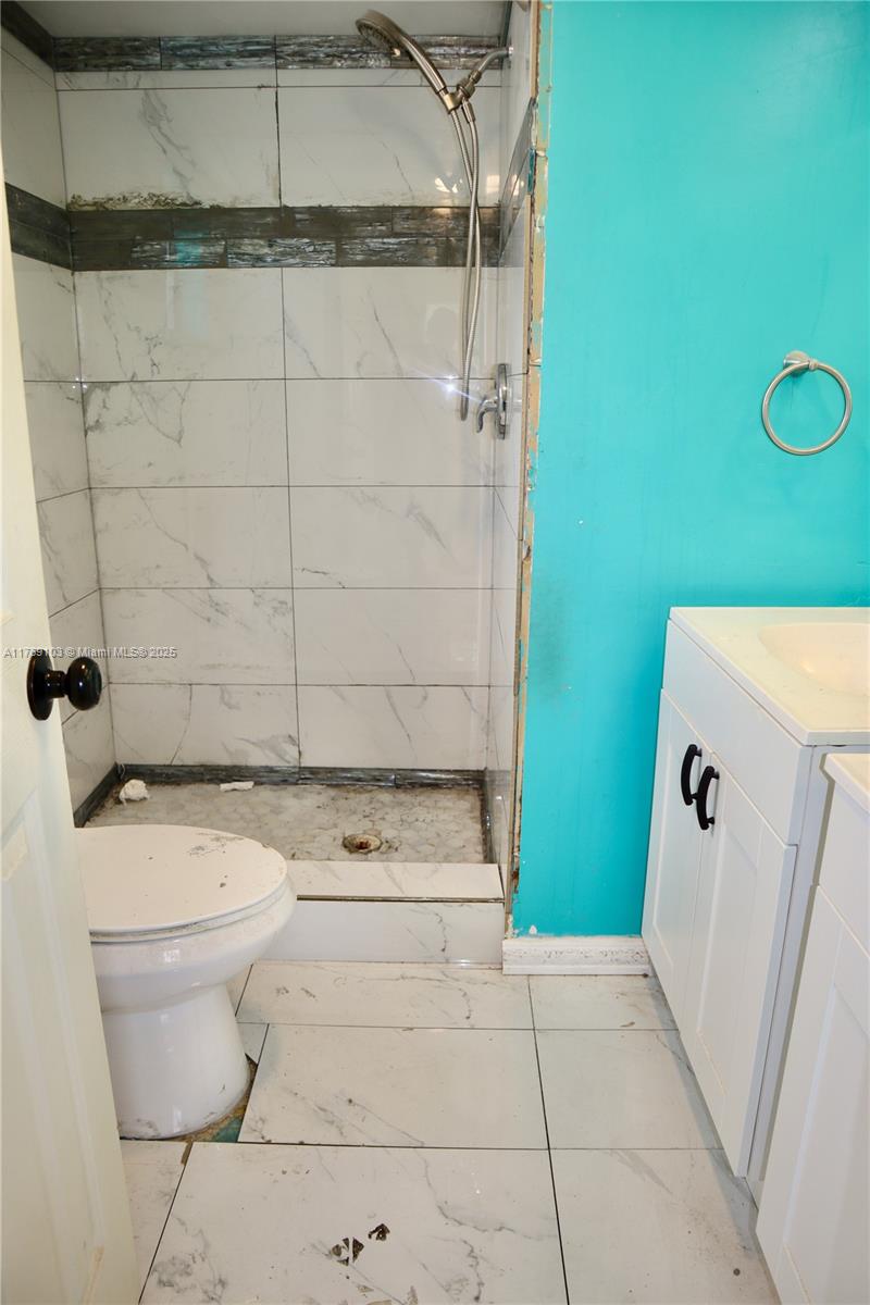 8300 Sunrise Lakes Blvd #212, Sunrise, Florida image 6