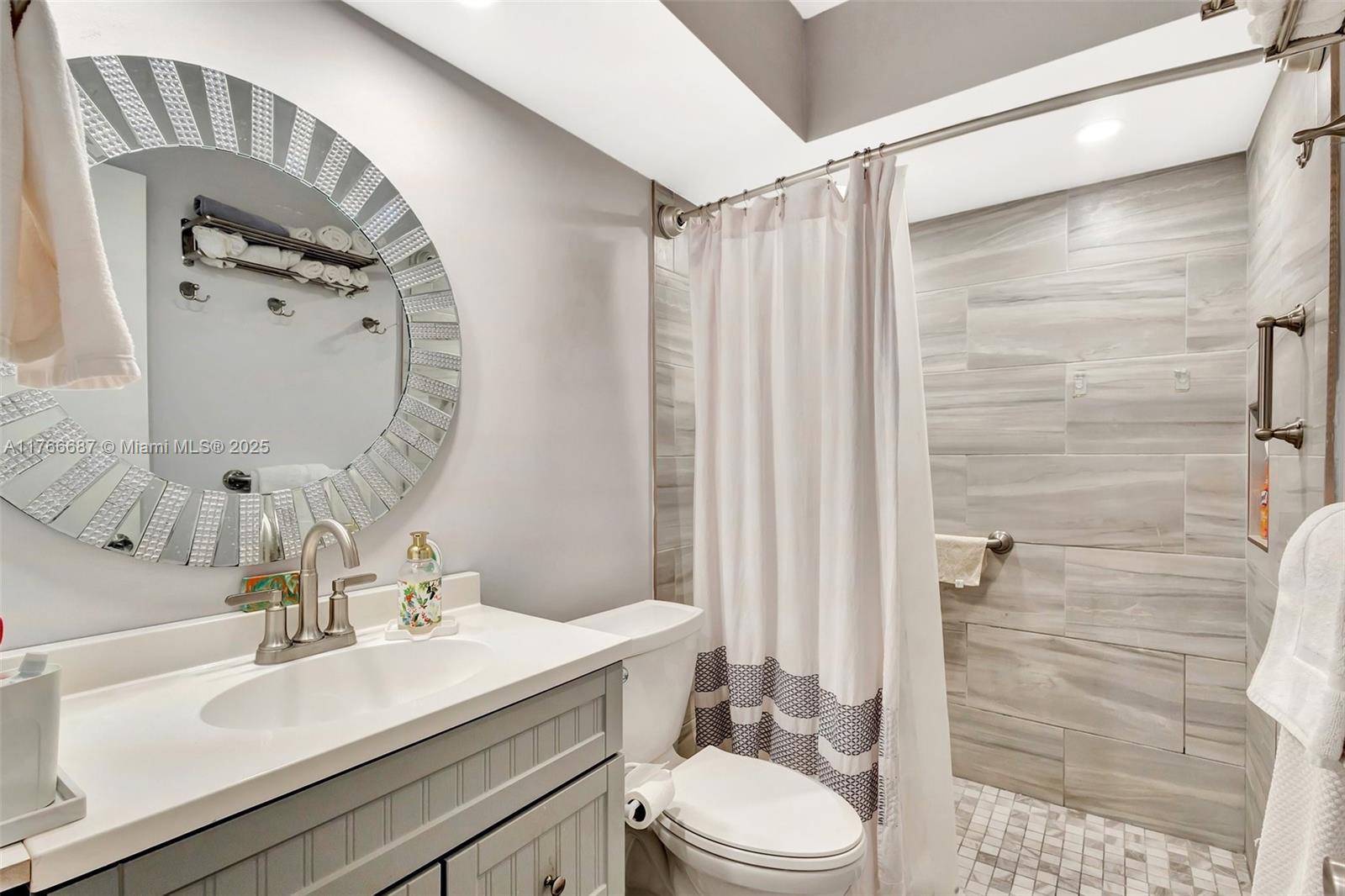 100 Shore Court #207, North Palm Beach, Florida image 25