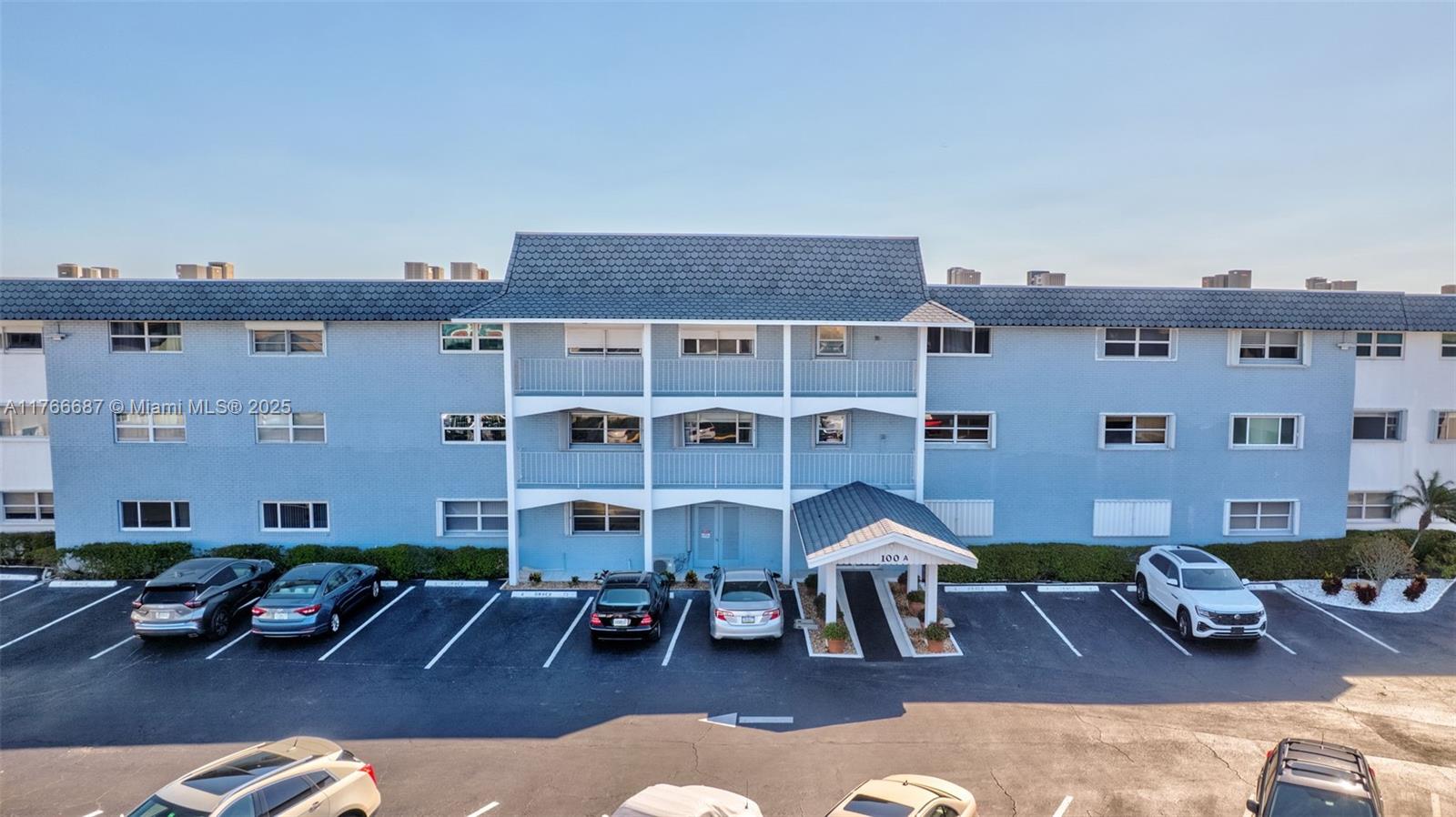 100 Shore Court #207, North Palm Beach, Florida image 32