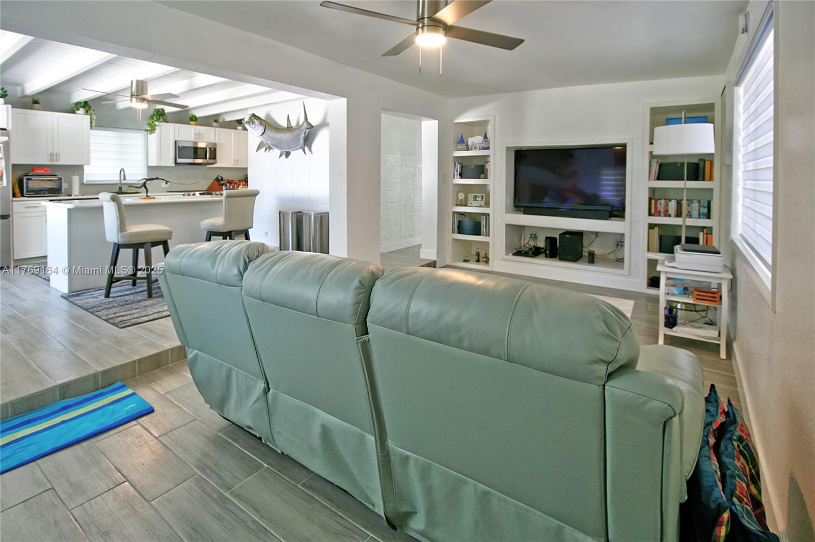 158 Pearl Ave, Plantation Key, Florida image 7
