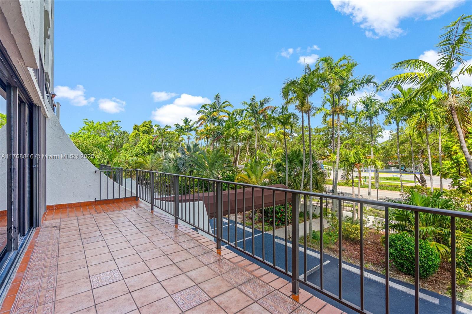 77 Crandon Blvd #2B, Key Biscayne, Florida image 14