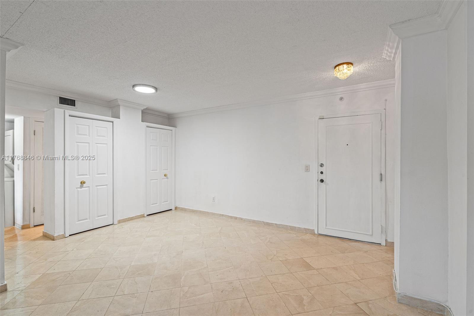 77 Crandon Blvd #2B, Key Biscayne, Florida image 2
