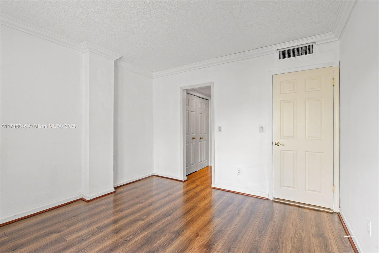 77 Crandon Blvd #2B, Key Biscayne, Florida image 28