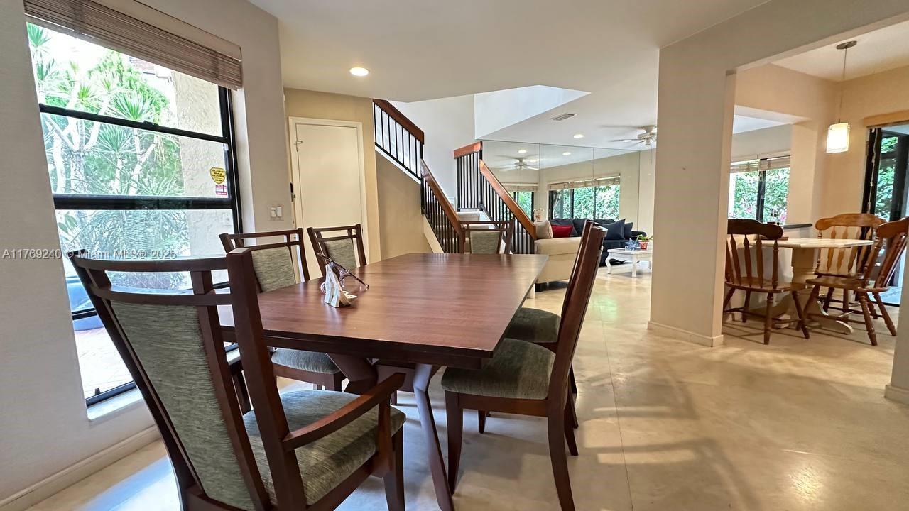 3308 Old Oak Ln #1003, Hollywood, Florida image 21
