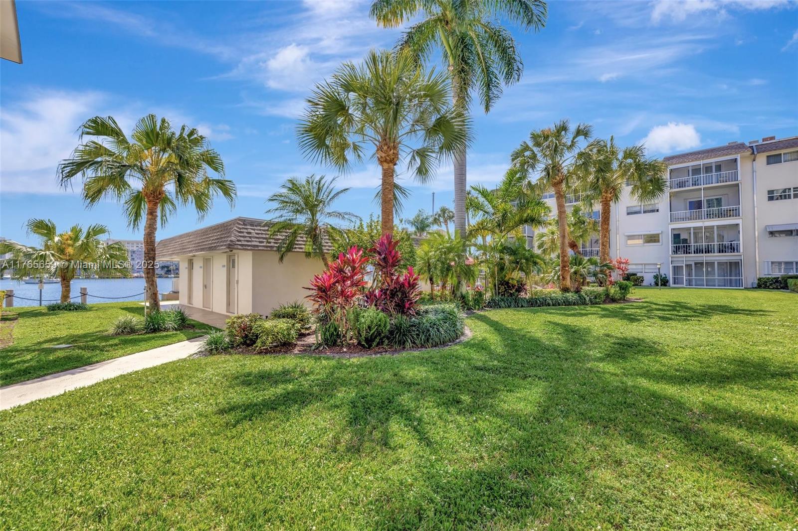 2200 Diana Dr #111, Hallandale Beach, Florida image 19