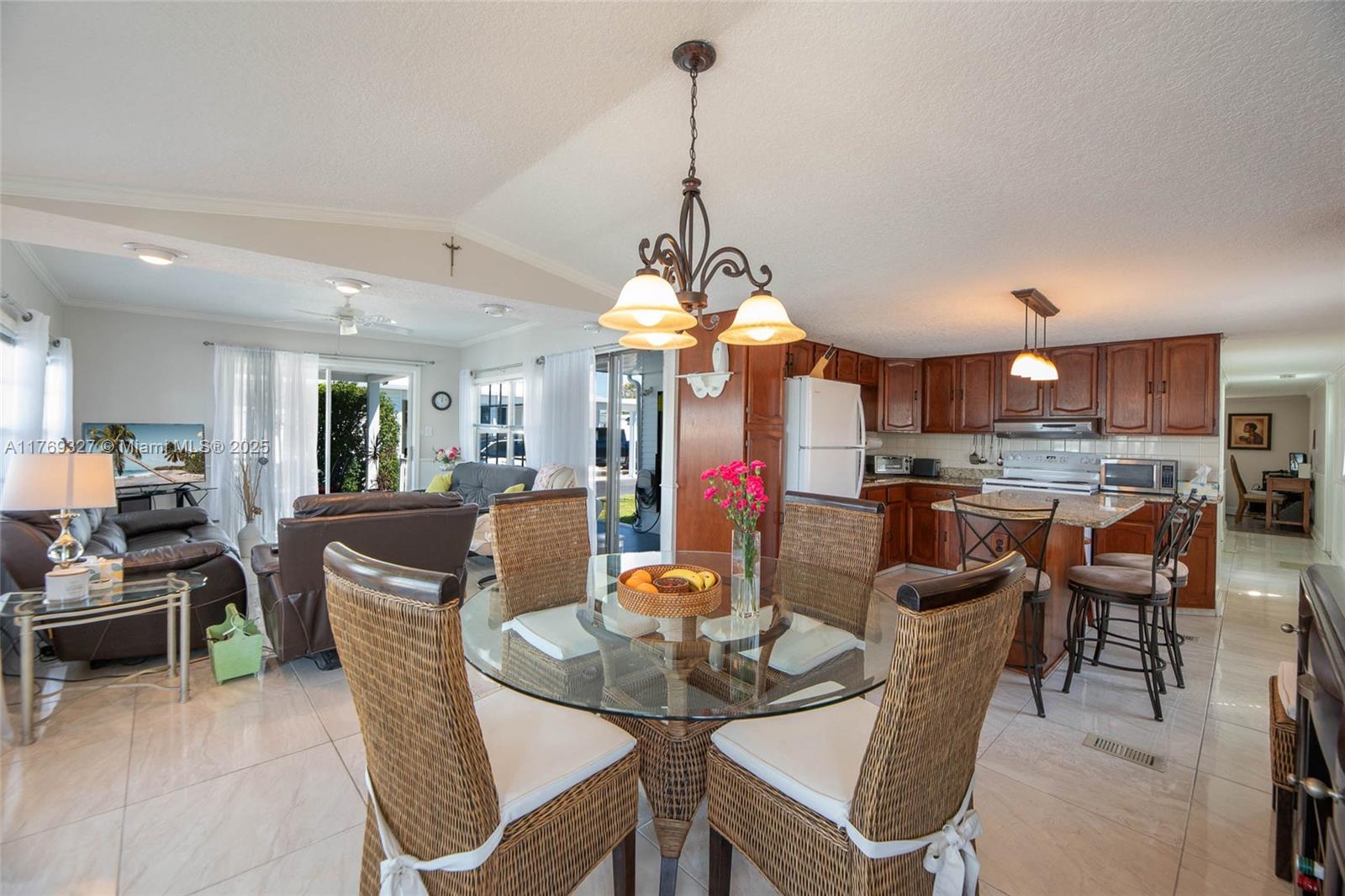 112 Lake Shore Dr, Pembroke Park, Florida image 22
