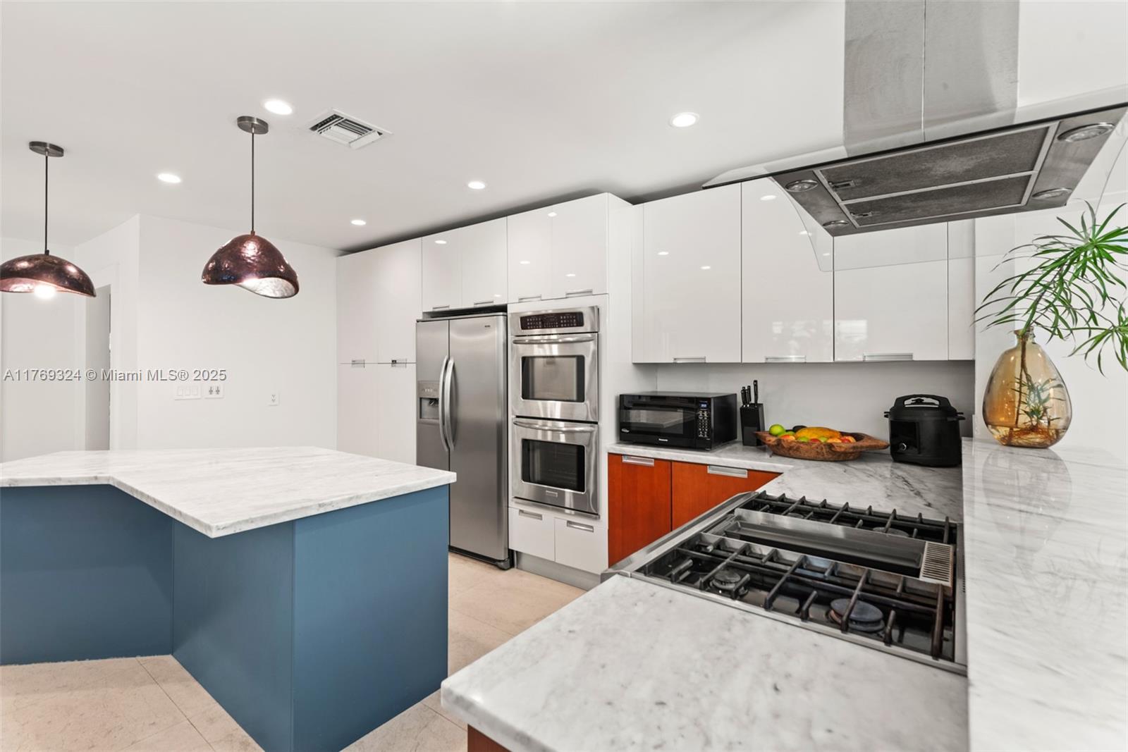 210 Ocean Blvd, Golden Beach, Florida image 29