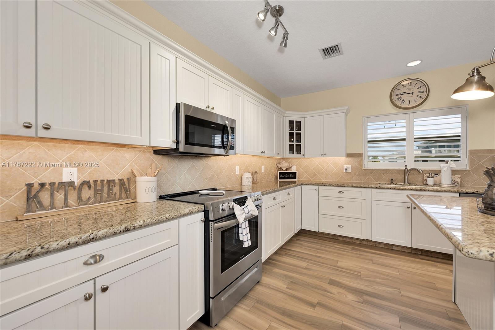 189 Gulfview Dr, Islamorada, Florida image 26