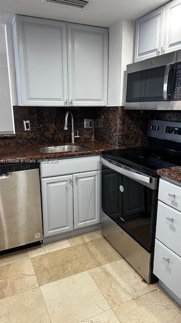 770 Claughton Island Dr #411, Miami FL 33131