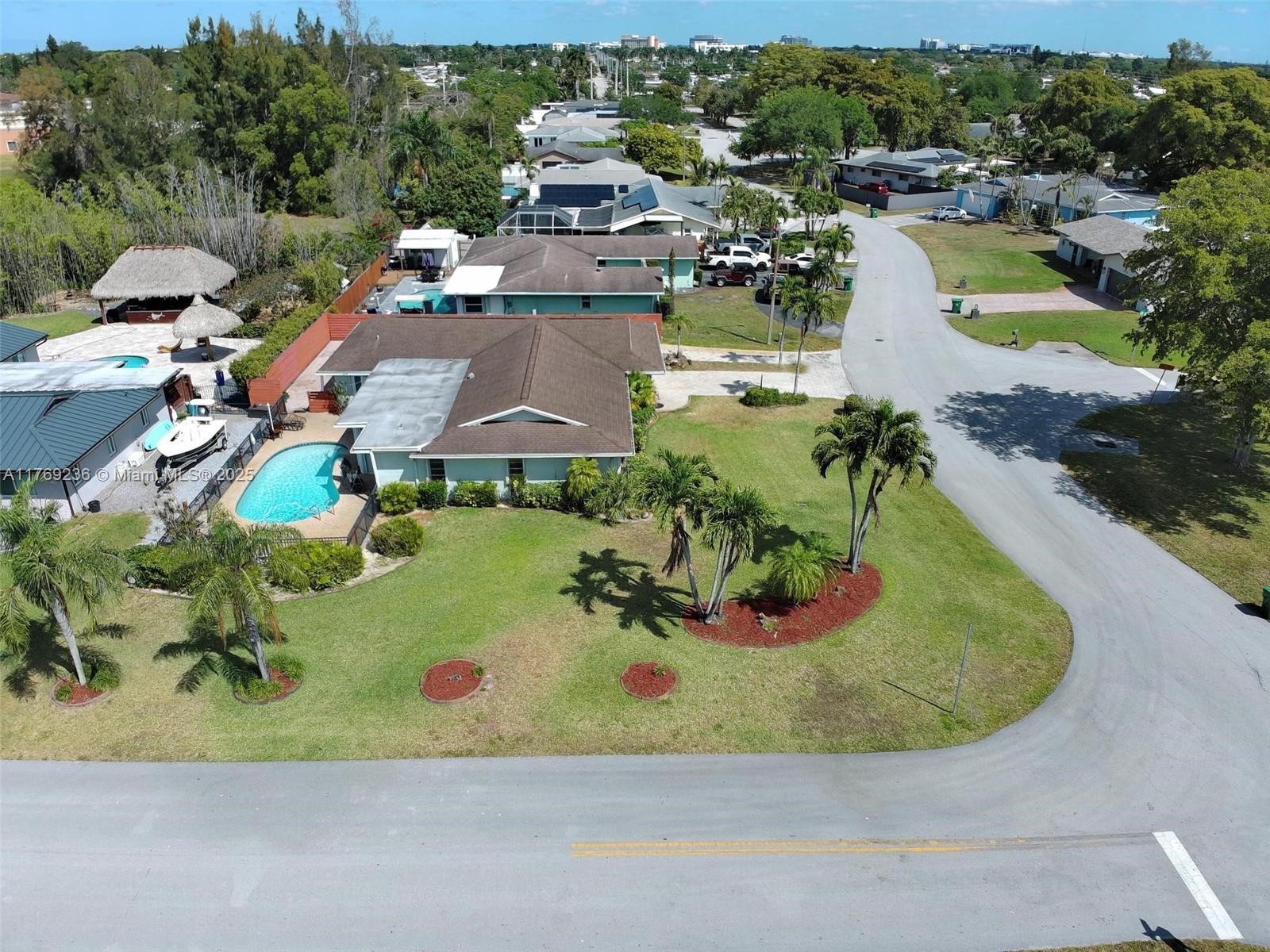 2525 SW 86th Ave, Davie, Florida image 45