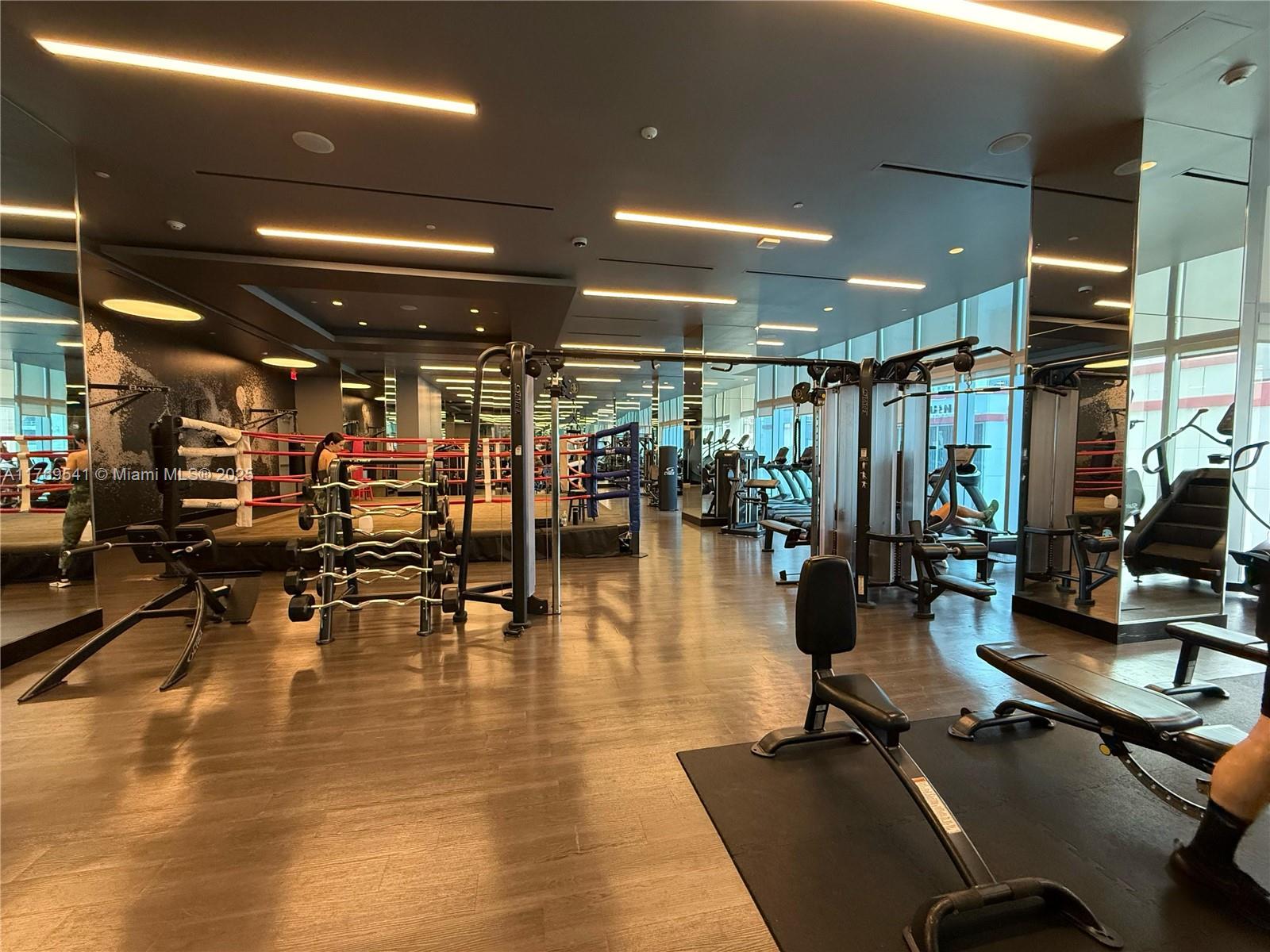 851 NE 1st Ave #4811, Miami FL 33132