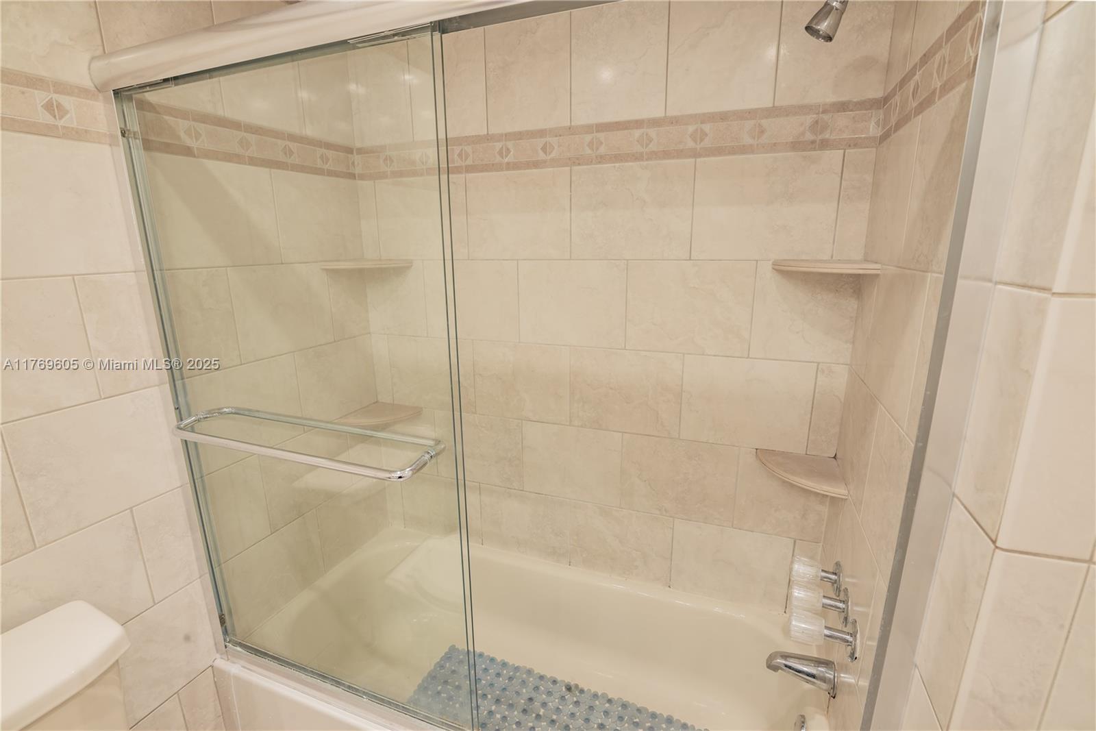 18011 Biscayne Blvd #1001, Aventura, Florida image 13