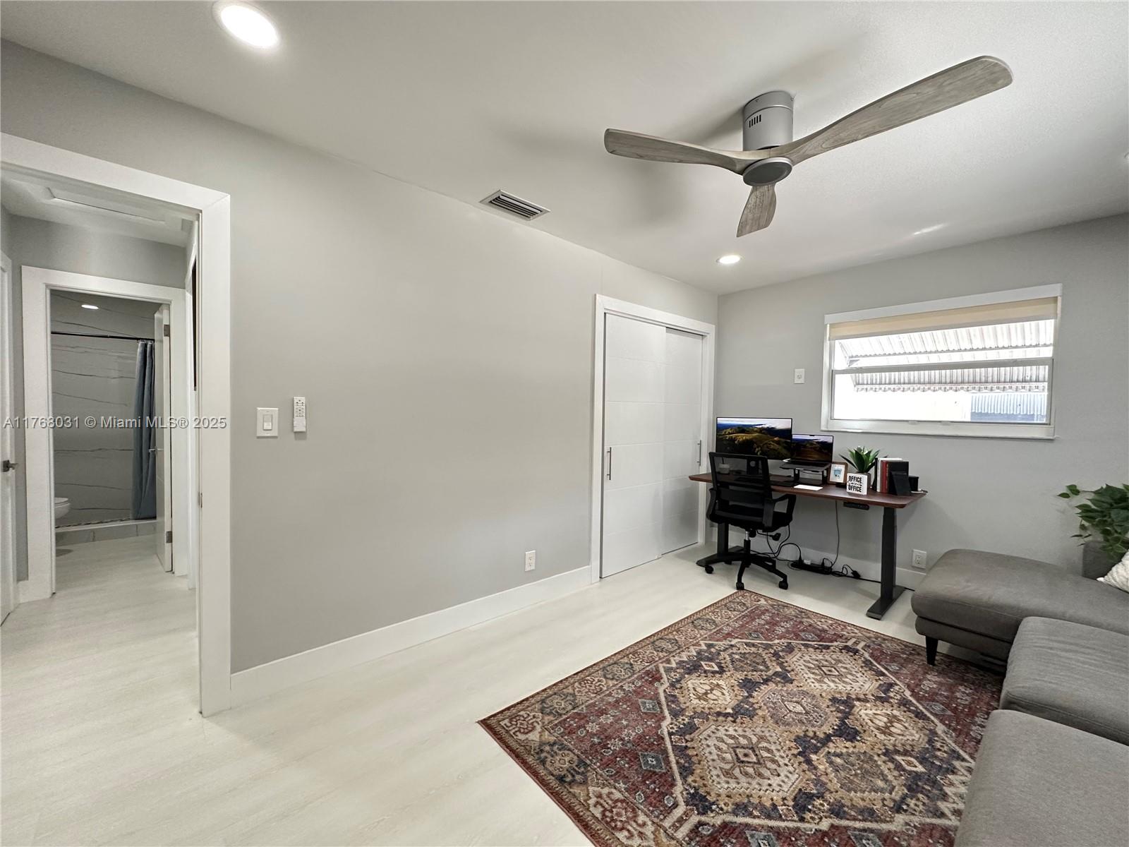 2001 N 31st Rd, Hollywood, Florida image 25