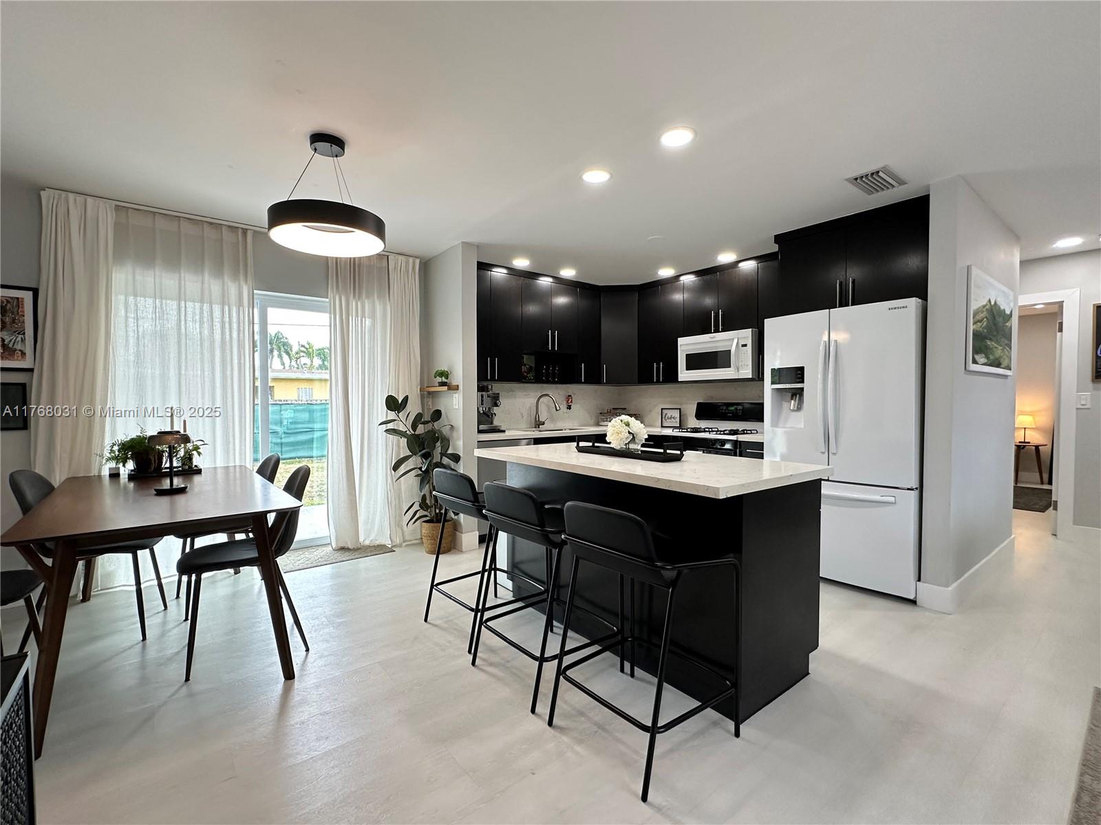 2001 N 31st Rd, Hollywood, Florida image 47