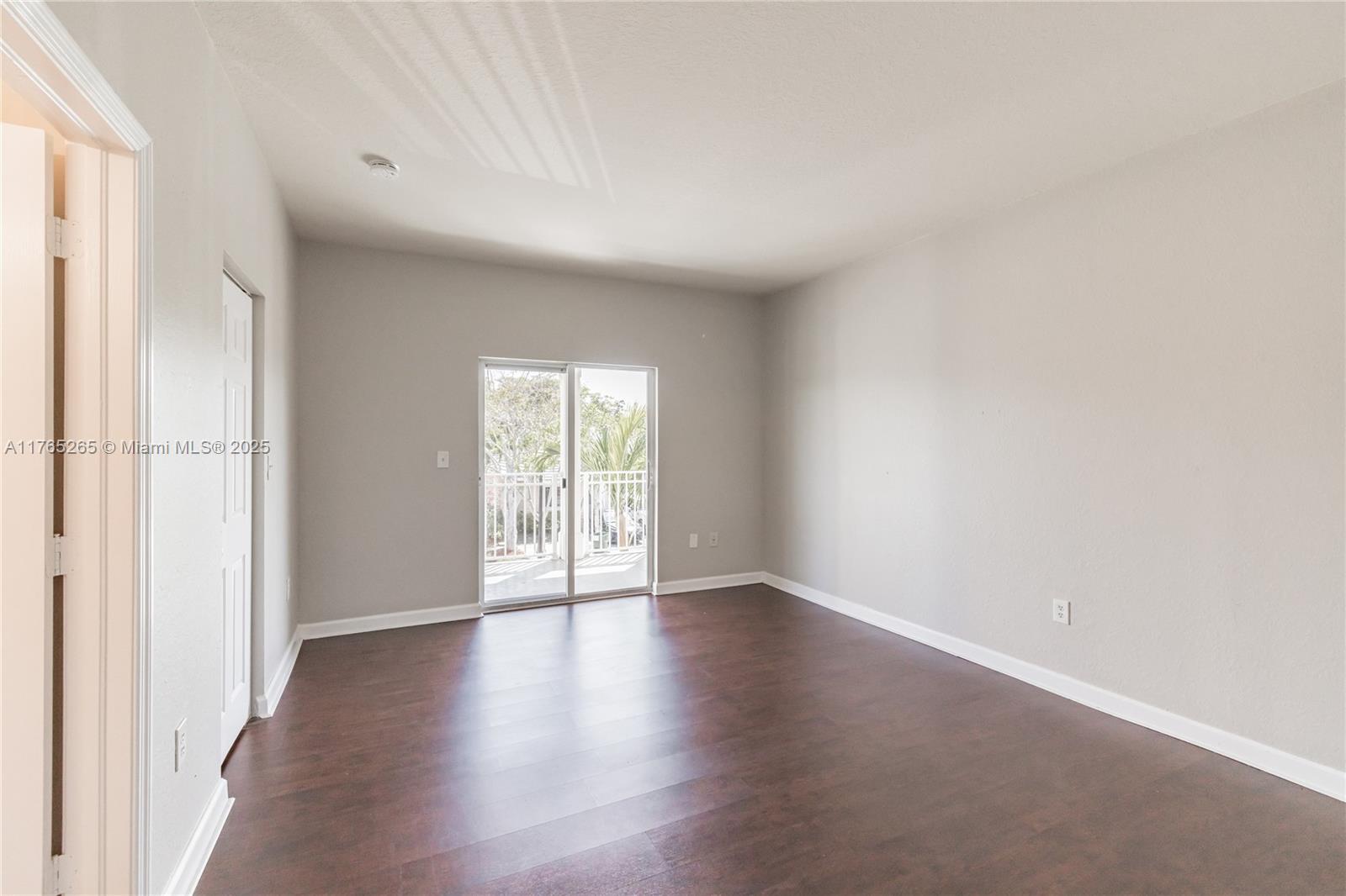 372 NE 35th Ave, Homestead, Florida image 11