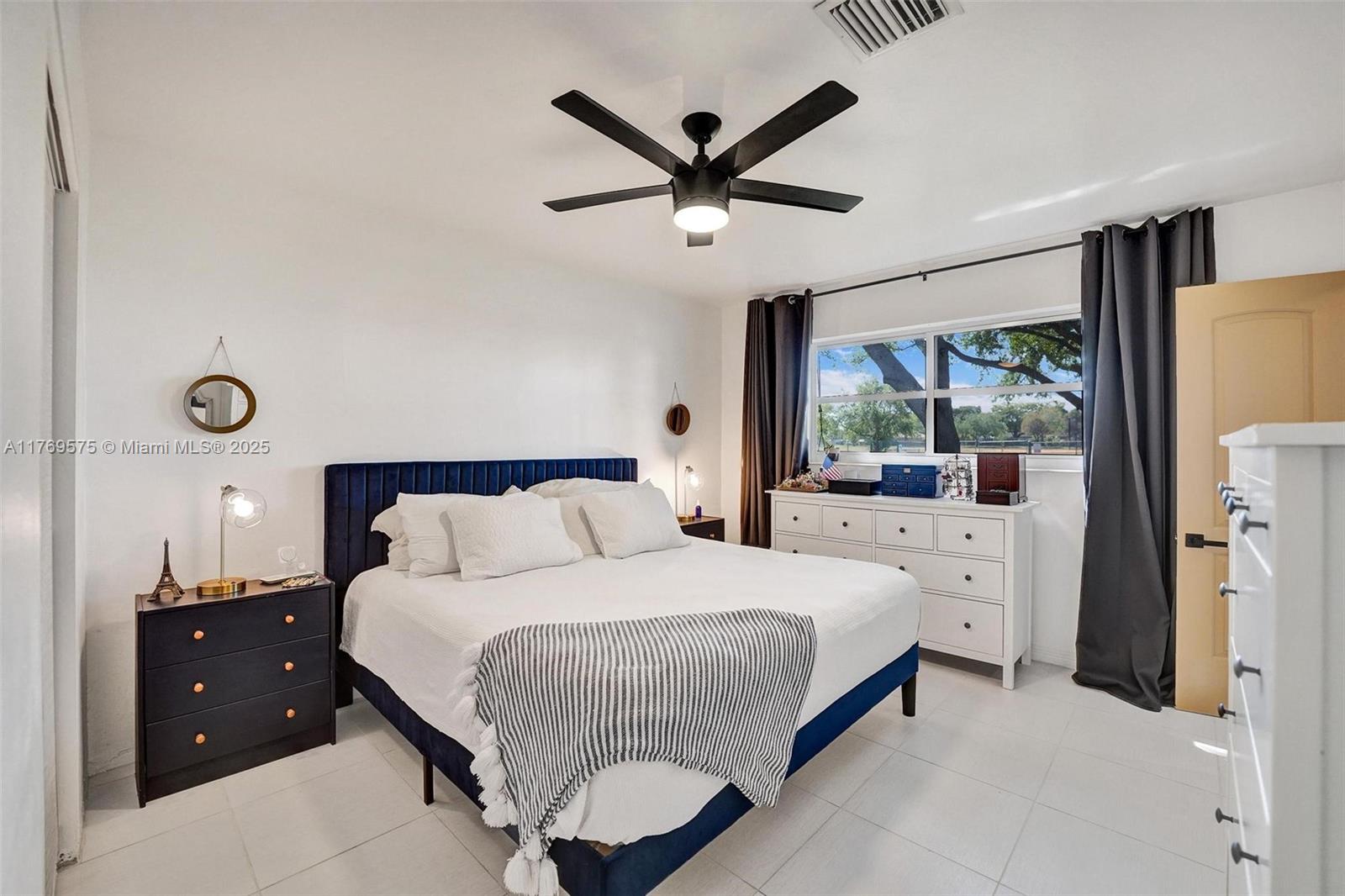 3407 N Longfellow Cir, Hollywood, Florida image 29