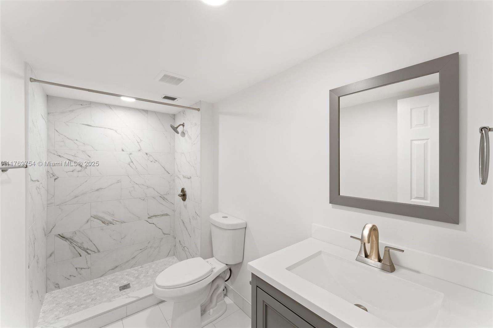 7051 Environ Blvd #633, Lauderhill, Florida image 15