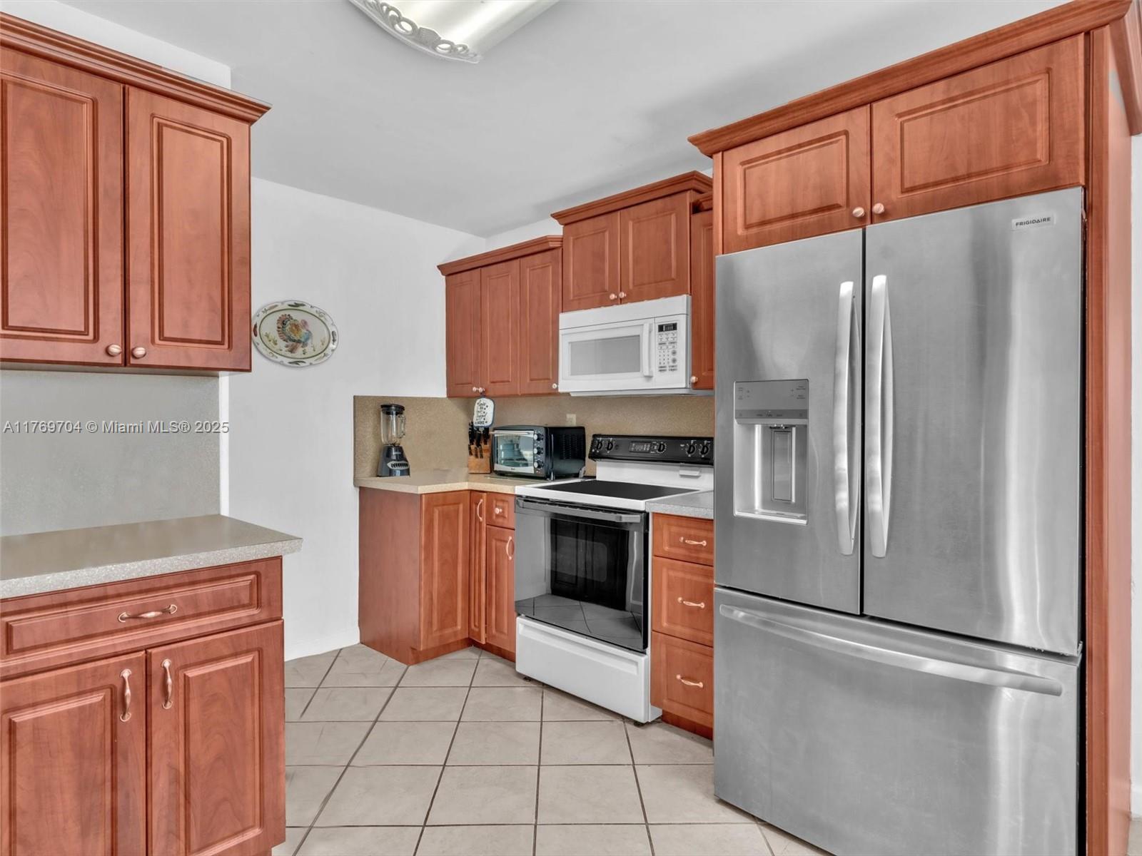 2399 SW 26th Lane, Miami, Florida image 16