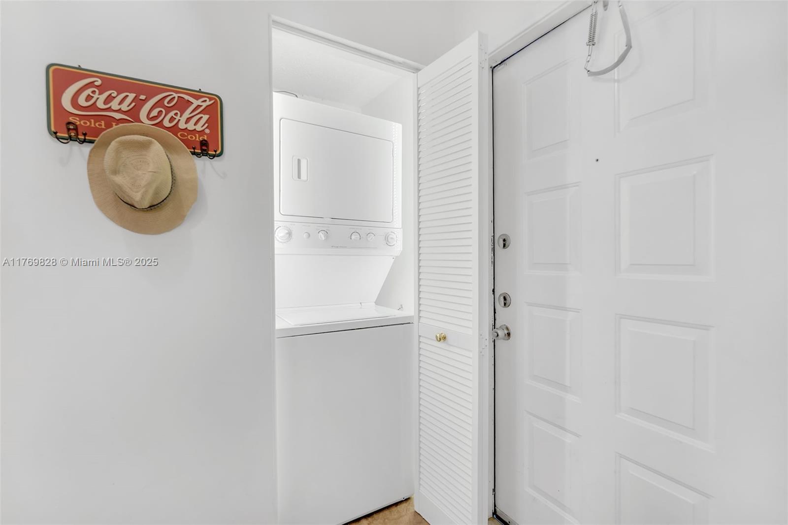 2840 S Oakland Forest Dr #2501, Oakland Park, Florida image 32