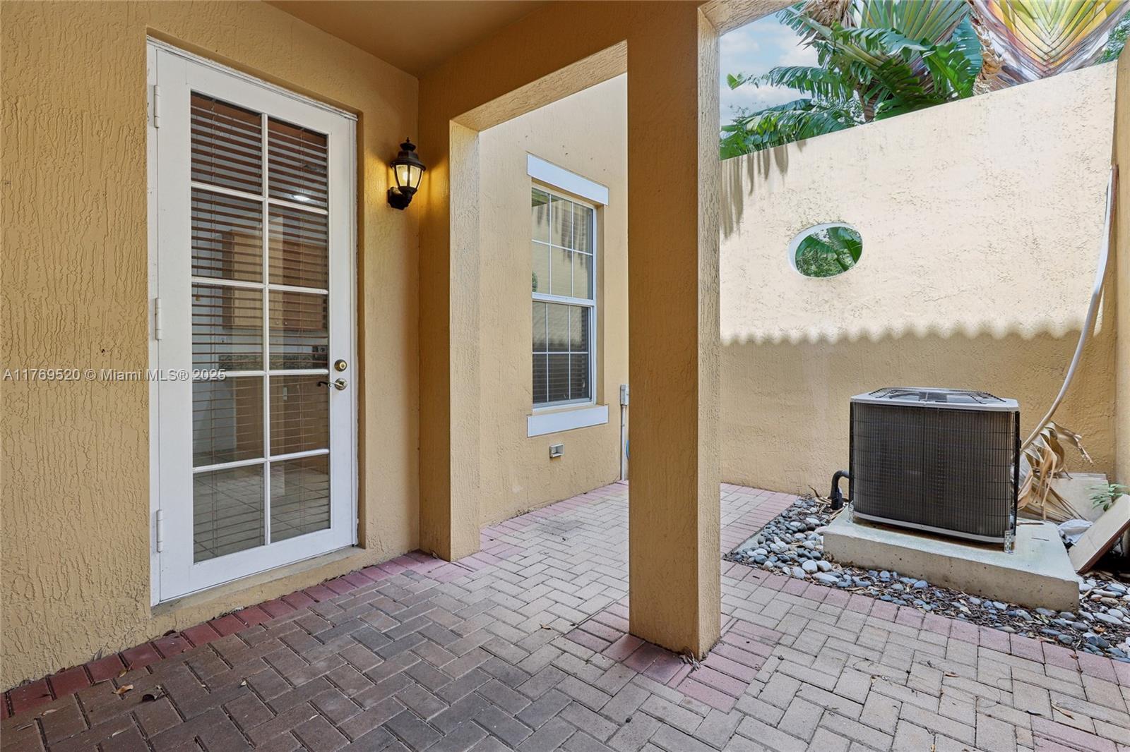 1101 SW 147th Ter, Pembroke Pines, Florida image 34
