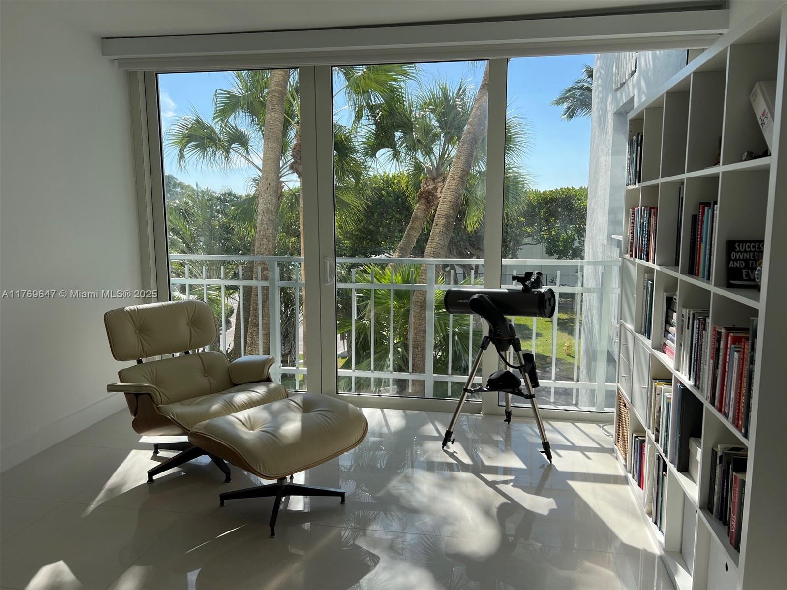600 Grapetree Dr #3GN, Key Biscayne FL 33149