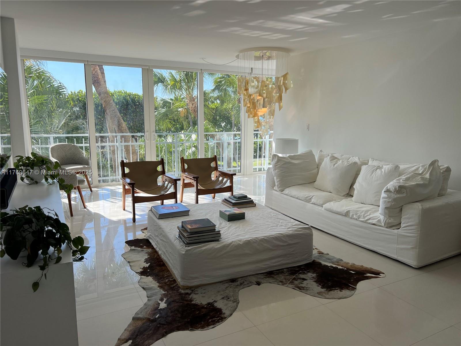 600 Grapetree Dr #3GN, Key Biscayne FL 33149