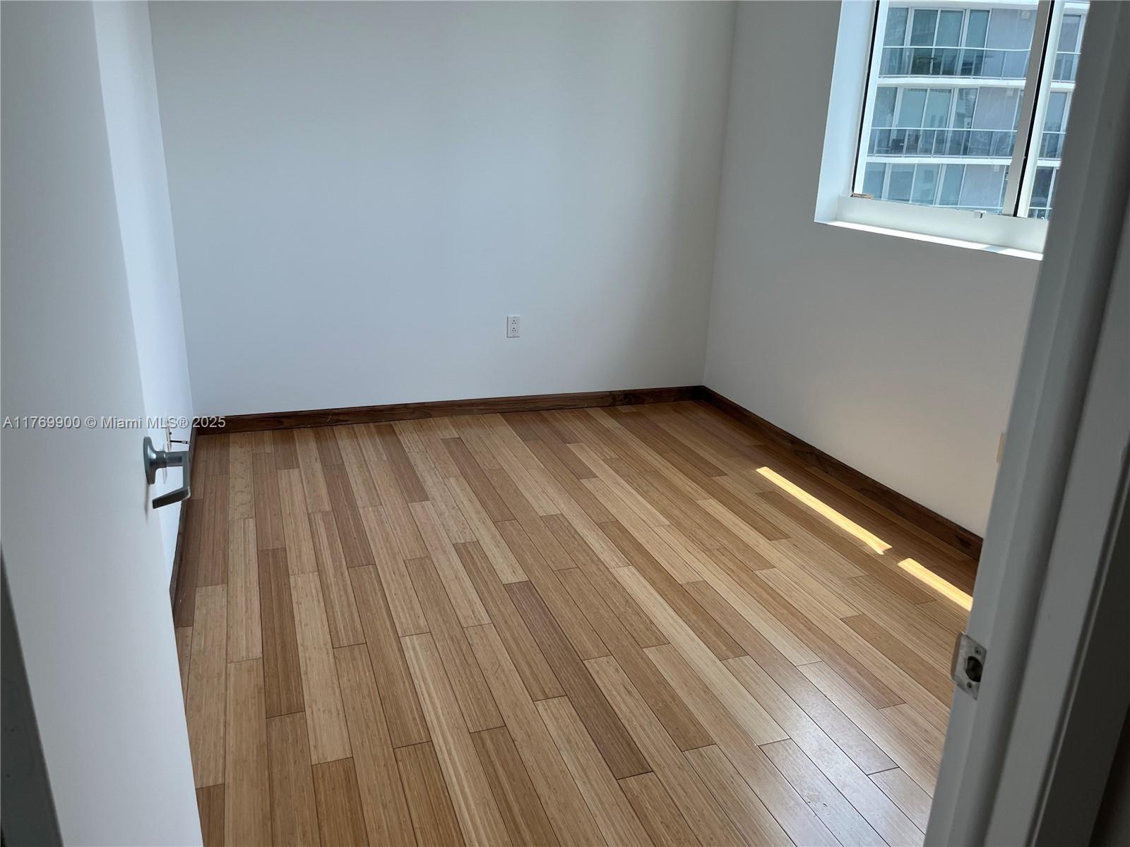 1800 N Bayshore Dr #915, Miami FL 33132