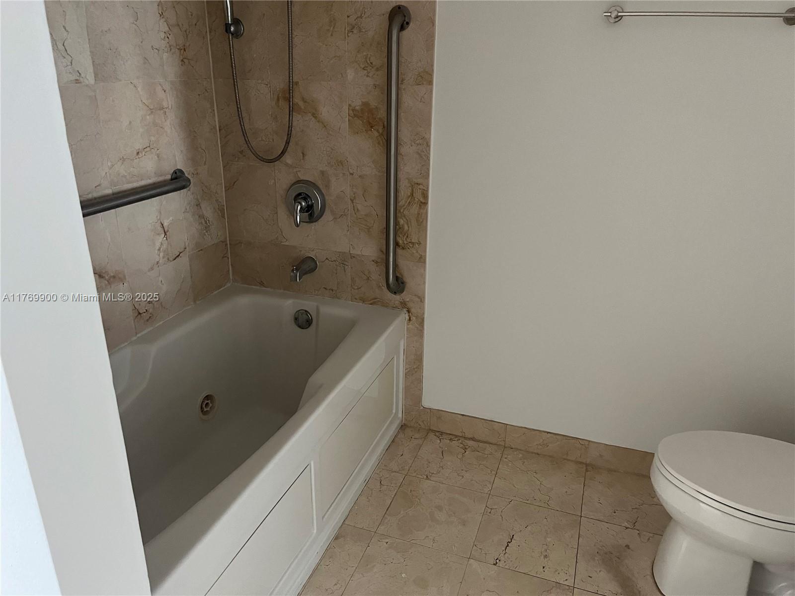 Listing Photo 15