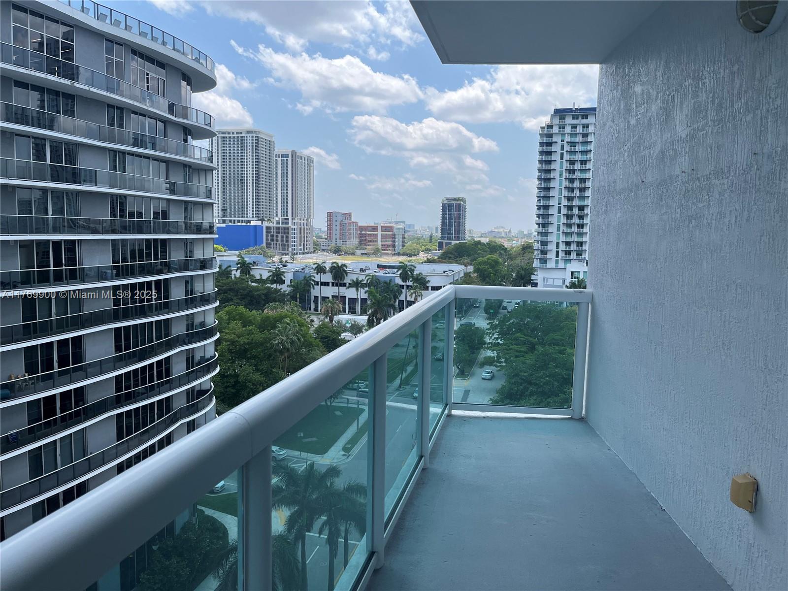 1800 N Bayshore Dr #915, Miami FL 33132