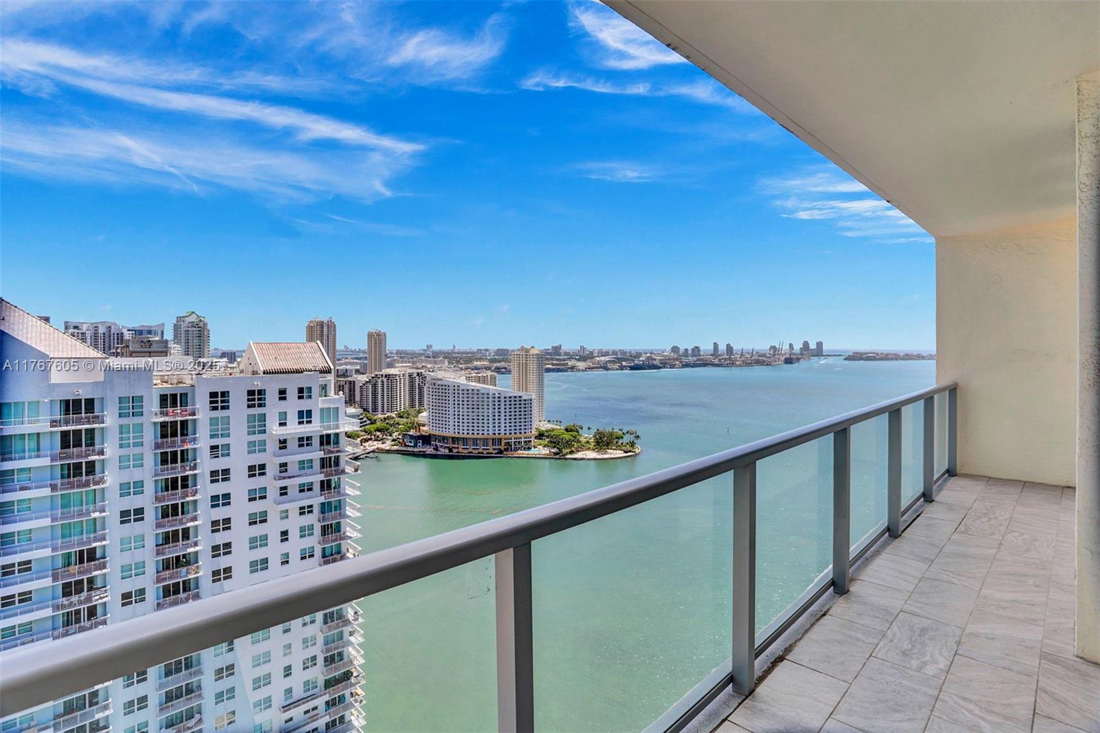 Condo for Sale in Miami, FL