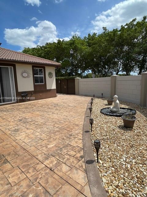 Listing Photo 28