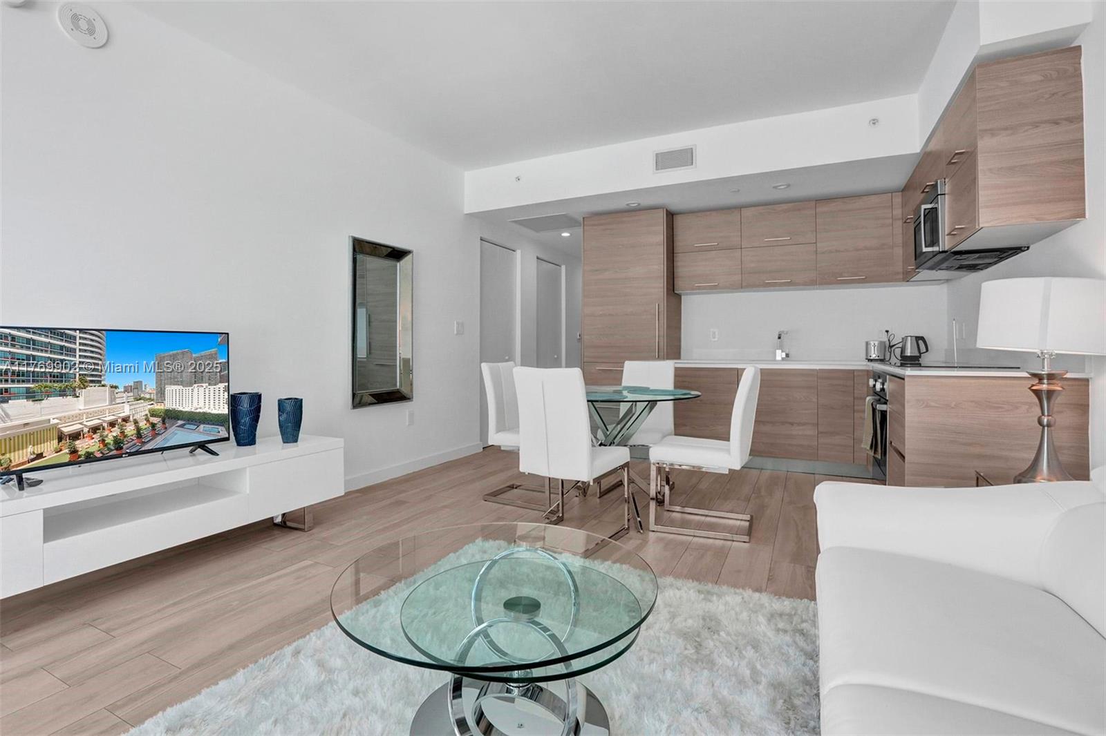 Listing Photo 13