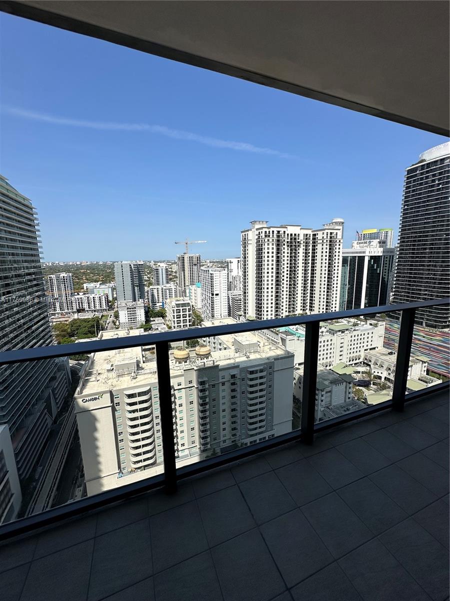 1000 Brickell Plz #2904, Miami FL 33131