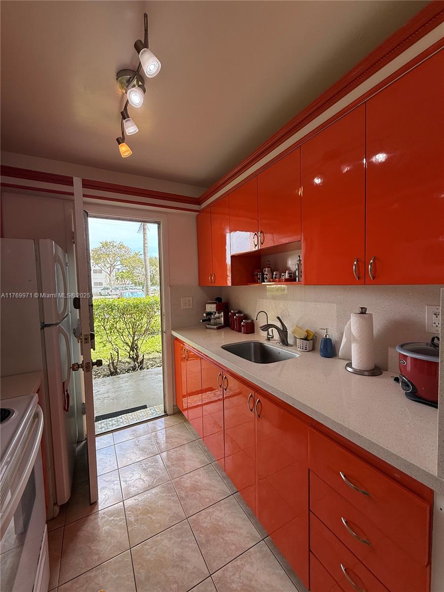 16790 NE 14th Ave #110 For Sale A11769971, FL