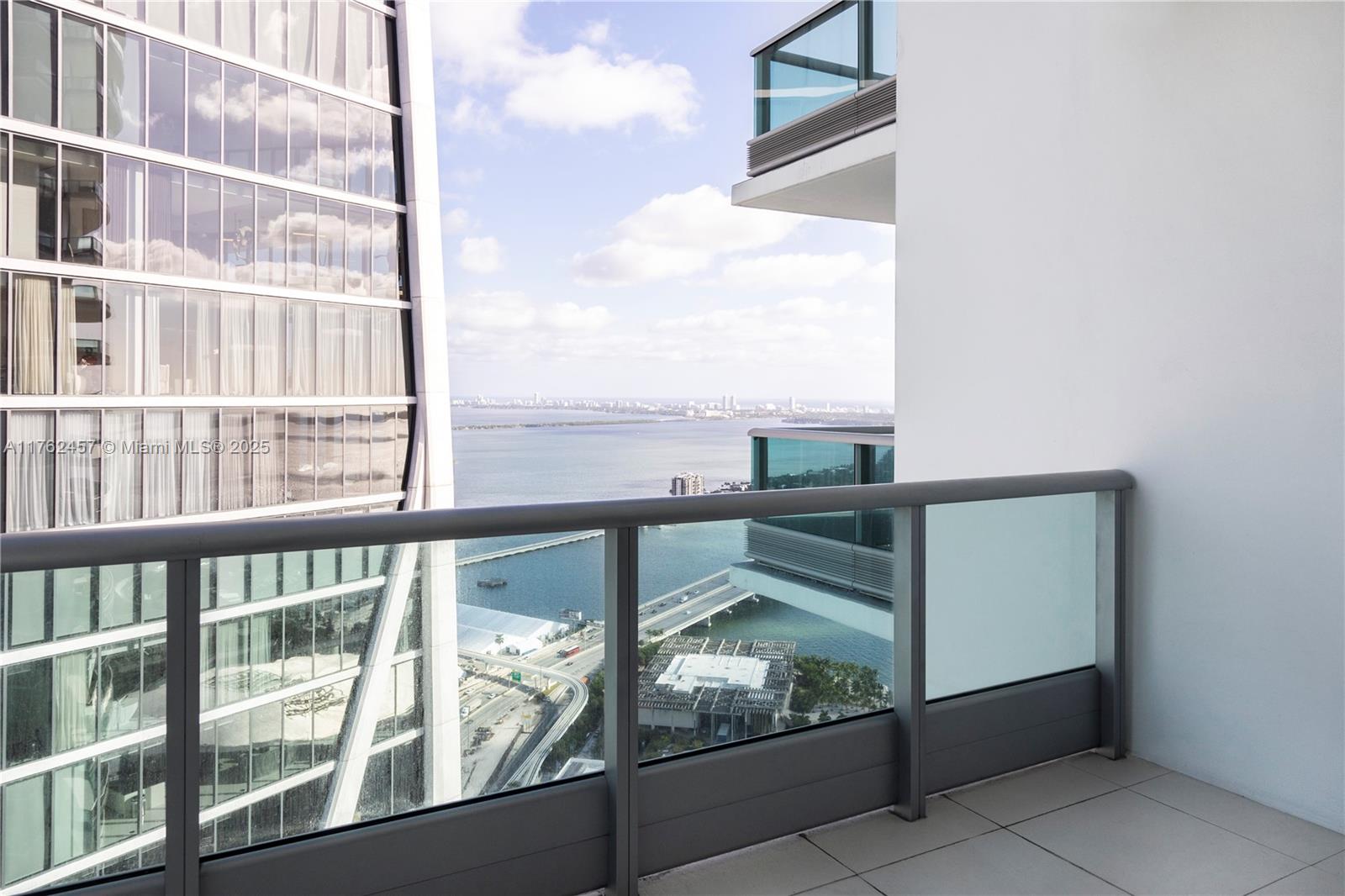 900 Biscayne Blvd #5510, Miami FL 33132