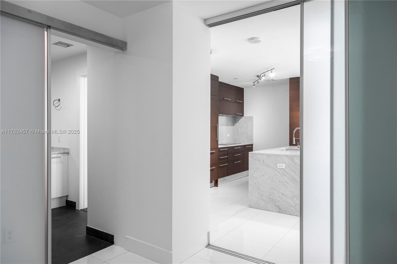 900 Biscayne Blvd #5510, Miami FL 33132