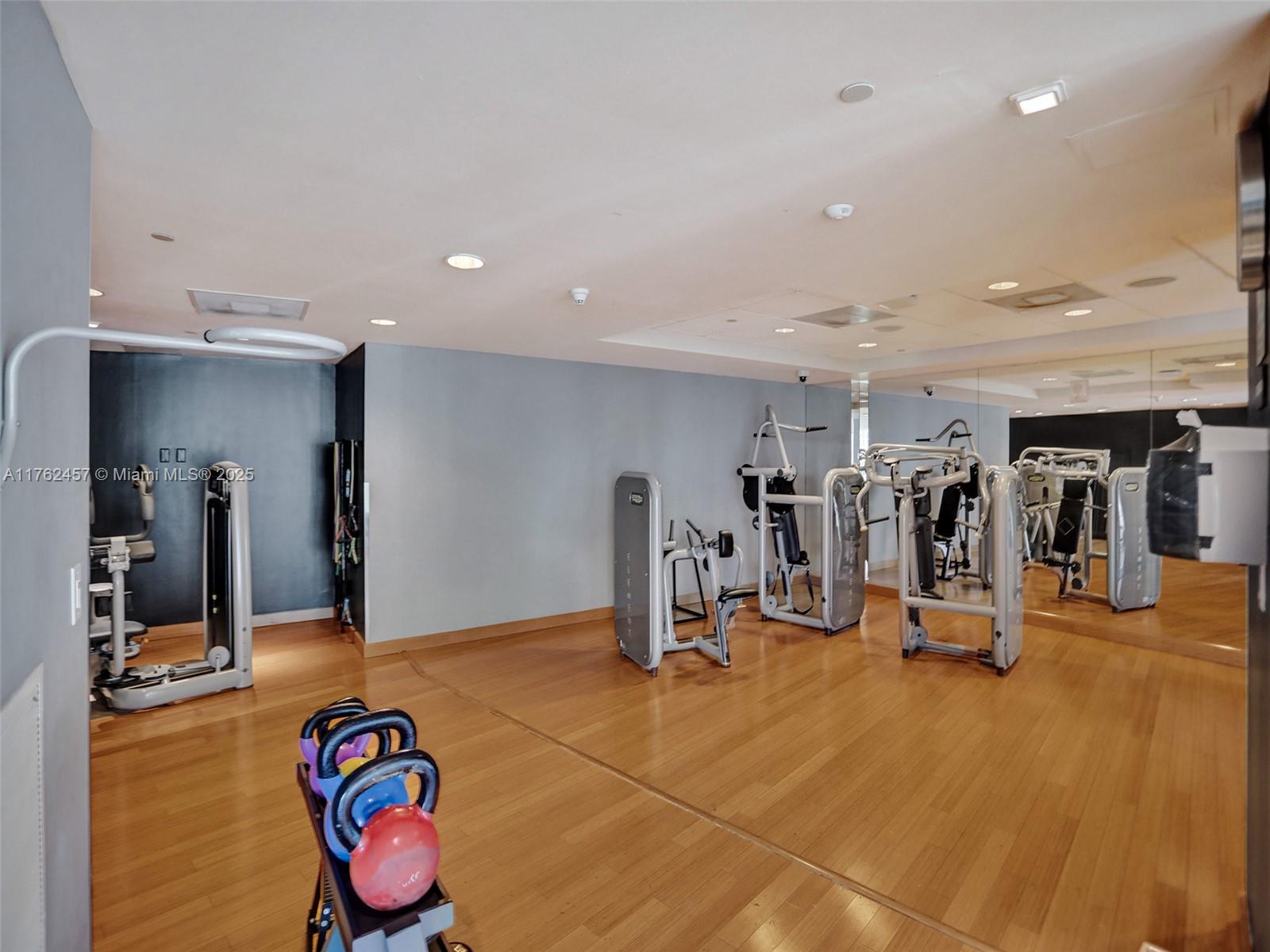 900 Biscayne Blvd #5510, Miami FL 33132