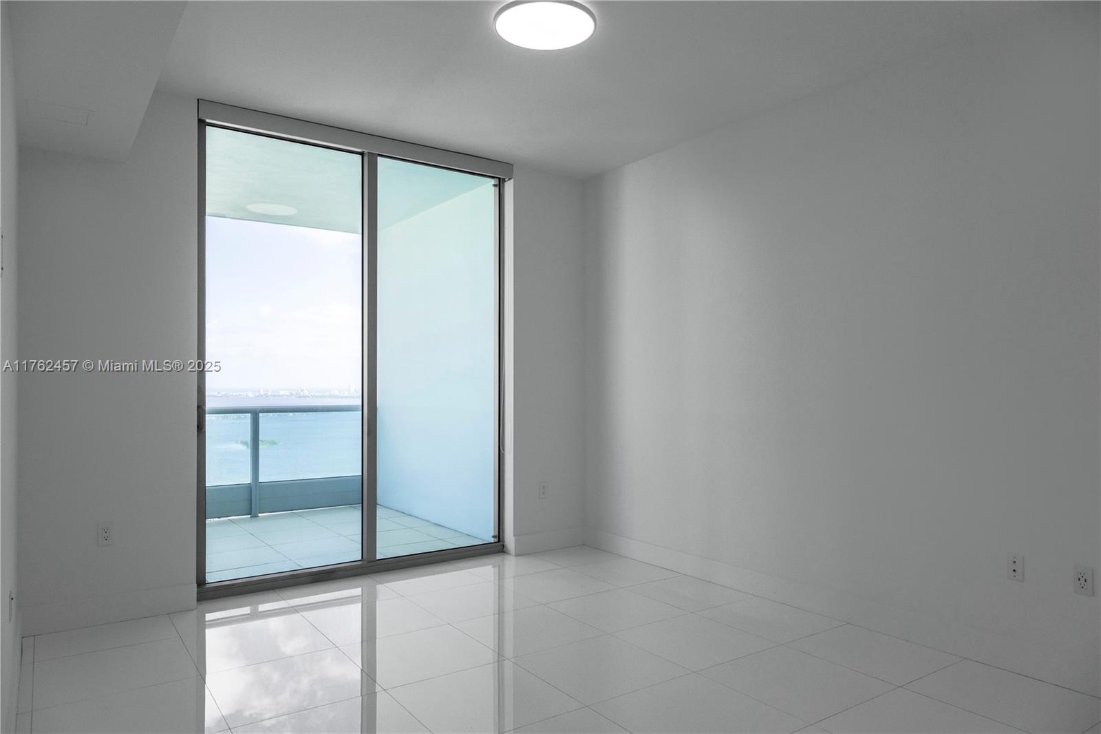 900 Biscayne Blvd #5510, Miami FL 33132