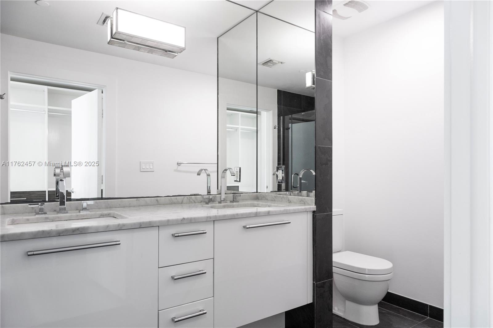900 Biscayne Blvd #5510, Miami FL 33132