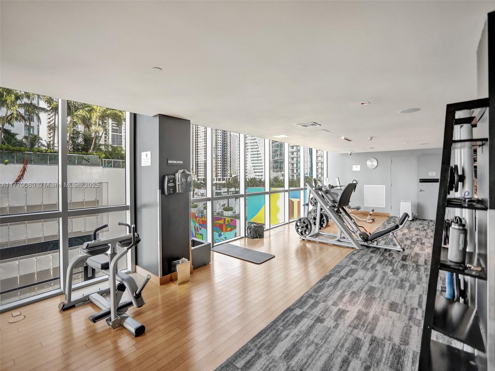 900 Biscayne Blvd #1808, Miami FL 33132