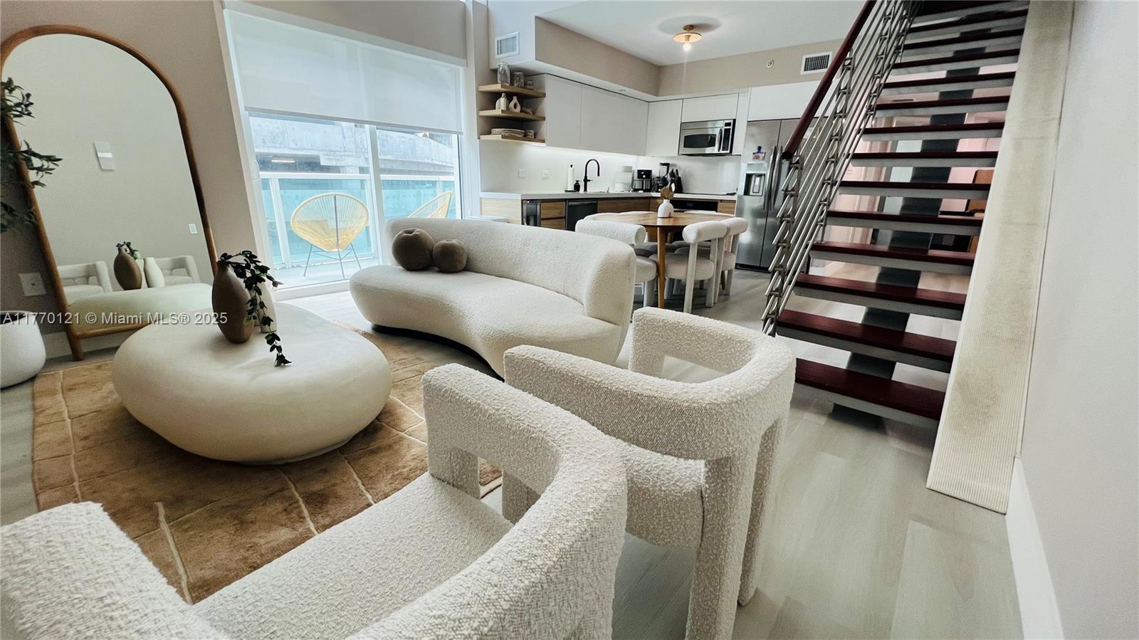 Apartamento à Venda em Miami, FL