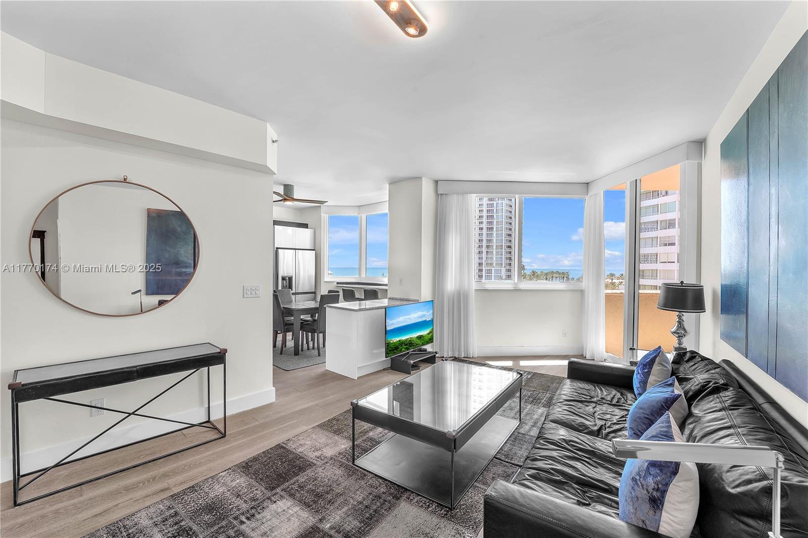 300 POINTE DR Unit 809, Miami Beach, Florida 33139