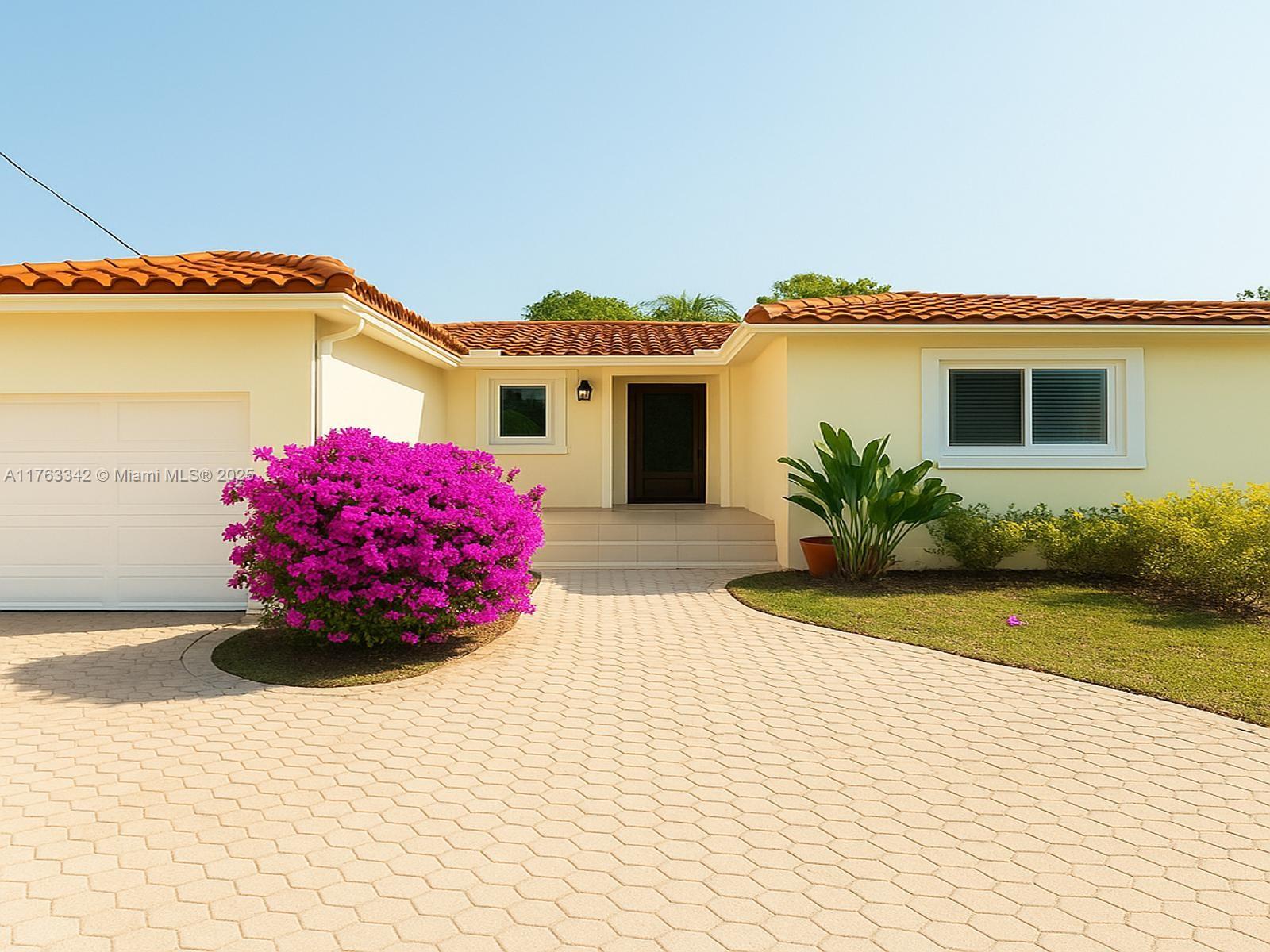 9457 Carlyle Ave, Surfside, Florida image 3